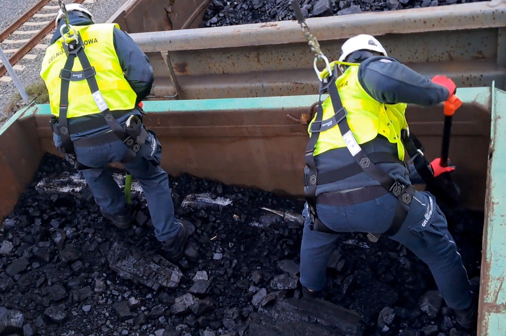 Zatrzymali pociąg z papierosami 5 d0898312 1588 457f a063 0dad9adc046c