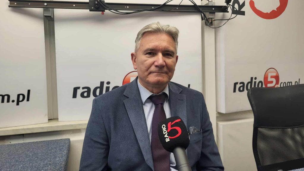 e5d2a09f 3054 4d37 916b 86cecd78a55c