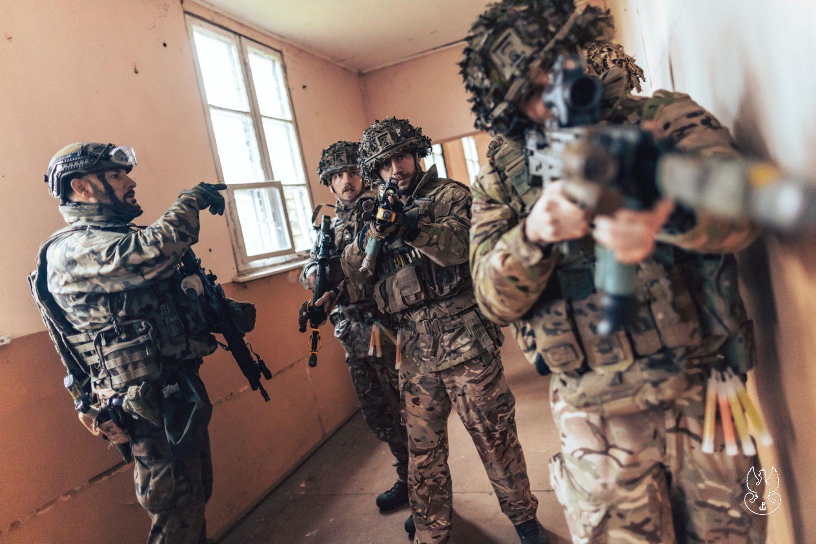 ea0b759d f505 4578 9083 156942f32966