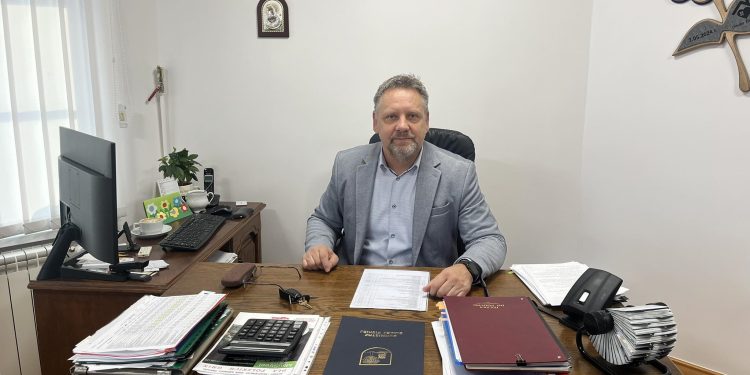 Burmistrz Białej Piskiej Franciszek Romankiewicz/Fot. FB