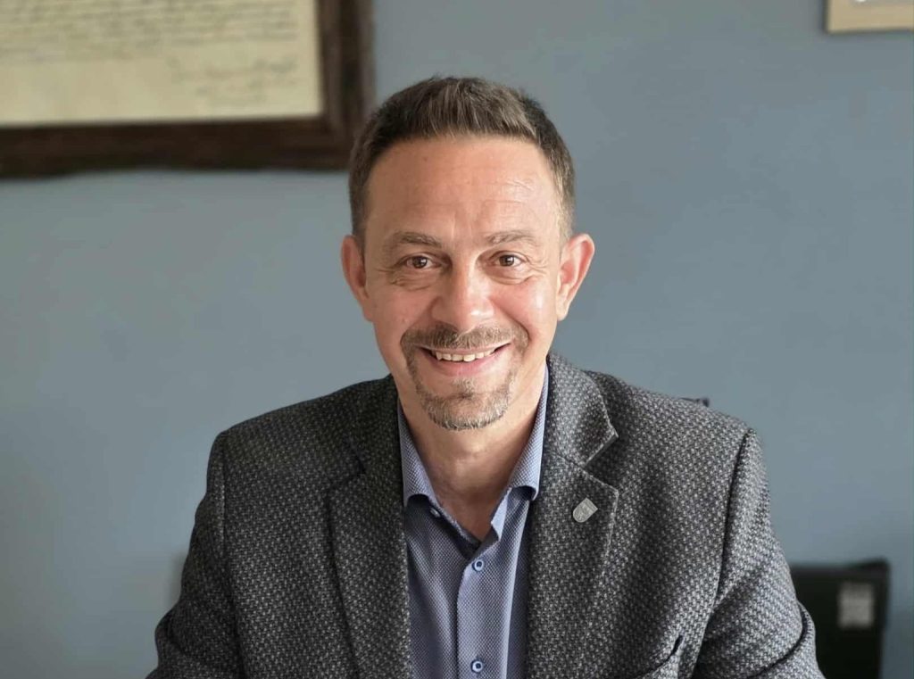 Burmistrz Olecka wrócił do urzędu 1 karol sobczak crop