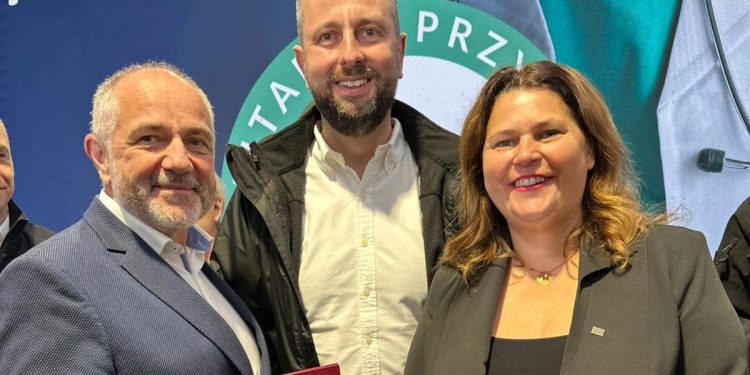 "Szpital Przyjazny Wojsku". Giżycka placówka dołączyła do rządowego programu 1 Fot. Ewa Ostrowska, burmistrz Giżycka/FB