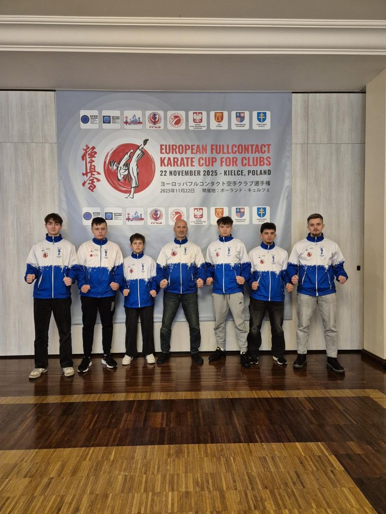 Karatecy z medalami 13 20251121 135140