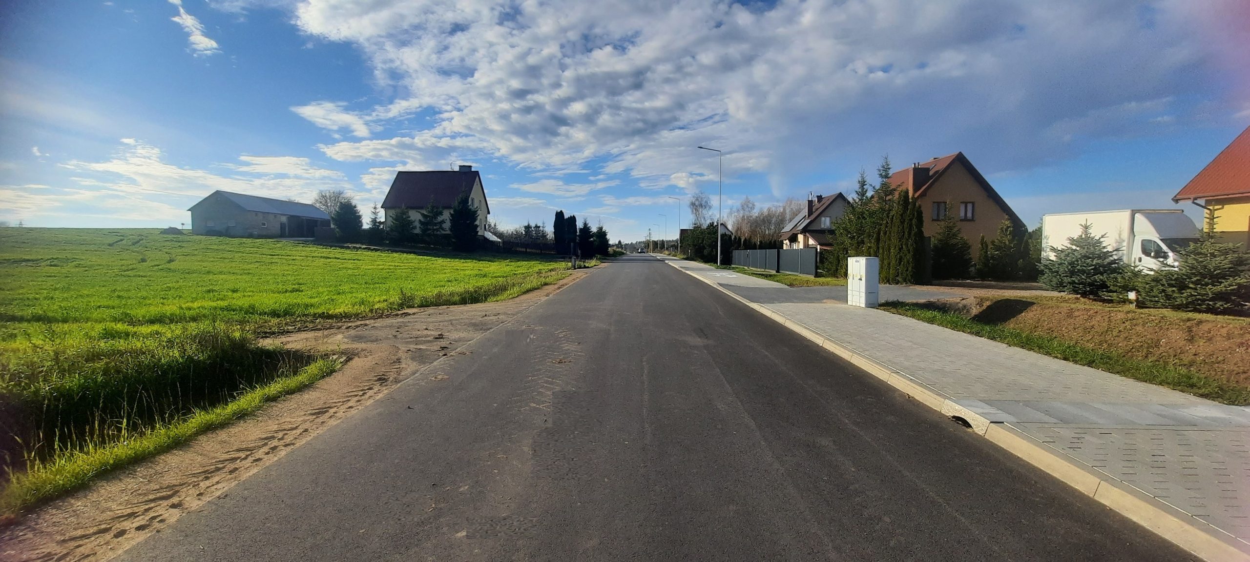 Zakończono rozbudowę drogi gminnej w Nowej Wsi 3 581029137 870074608730474 3345787944517238864 n scaled