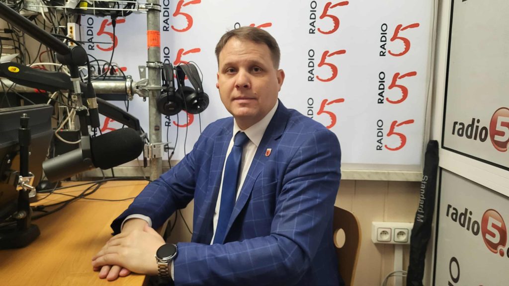 61caf612 8caf 4d39 be51 9c0f7c6ebb38