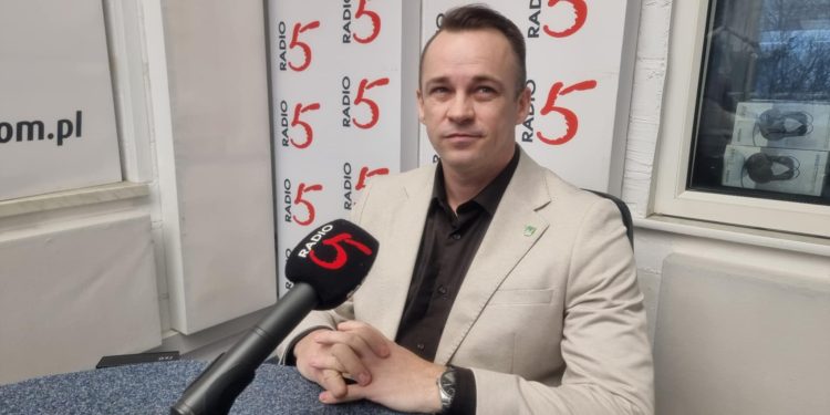 Do otwarcia nowej przychodni potrzebnych jest więcej osób 1 88f21c90 7ed5 44eb aeb4 f85db9924bf2