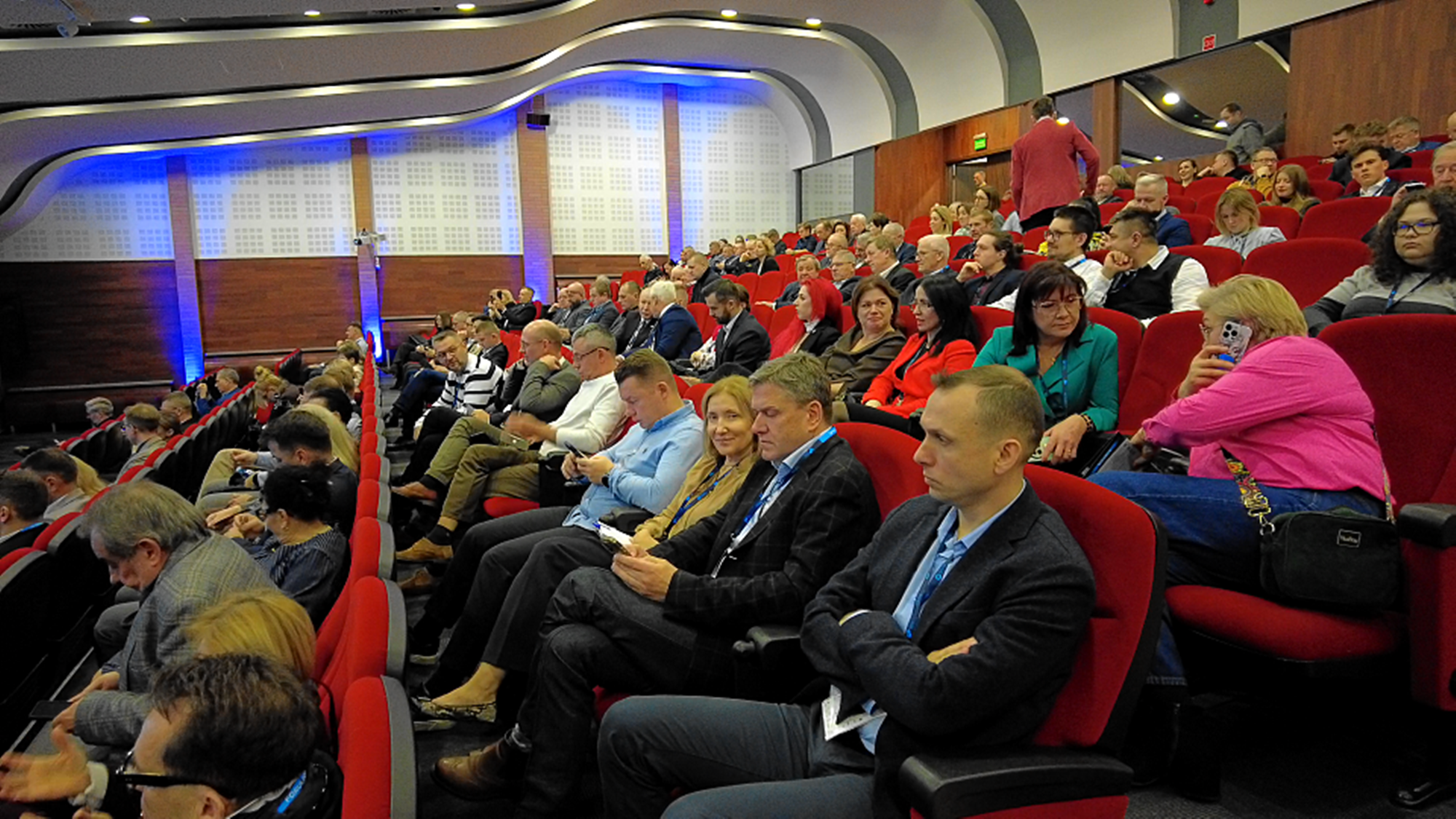 Blisko 600 osób przybyło na IX Forum Biznesowe Pogranicza 13 IX Forum Biznesowe Pogranicza 2025035