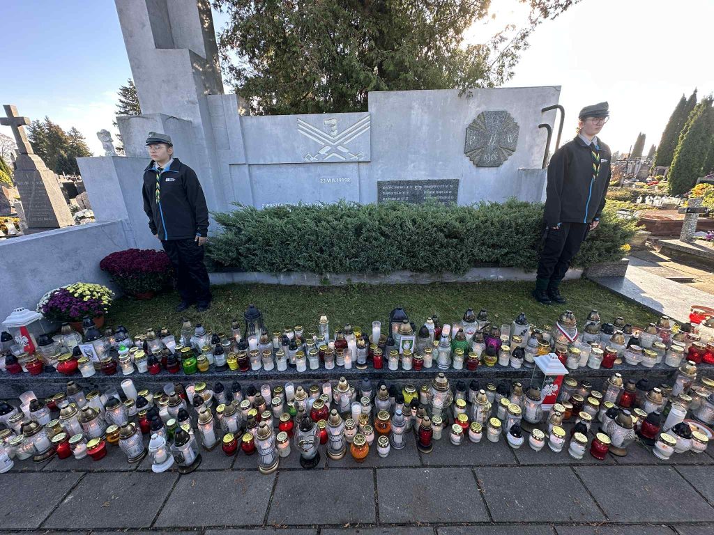 Messenger creation 5FBCEF41 BC12 45D5 ABA6 986B0DB9BE48