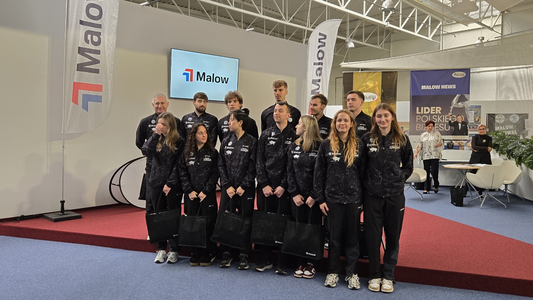 Prezentacja zawodników SKB 10 Prezentacja zwodnikow SKB Suwalkibf16d4f5 287c 4f45 a21f 7b944657dae6