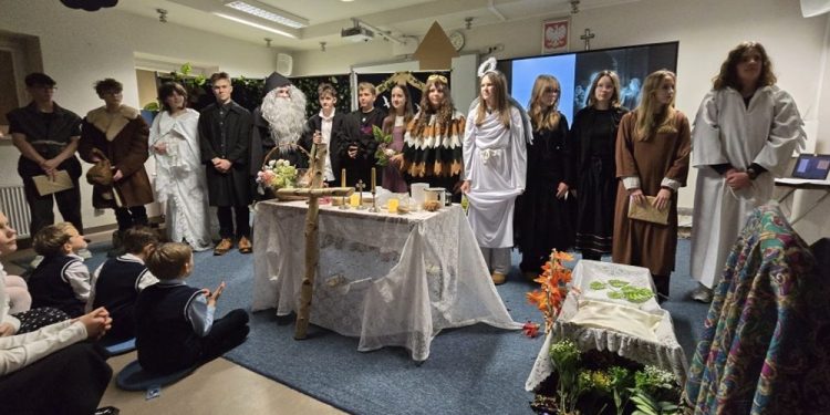 W listopadowej zadumie u Konopnickiej 9