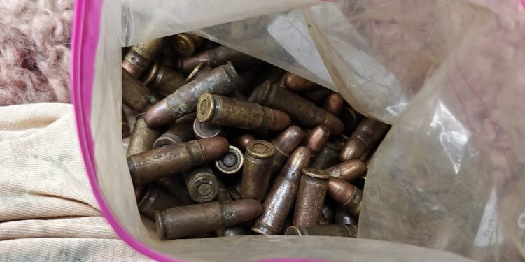 Nielegalna amunicja na jarmarku staroci 1 źródło: KAS Podlasie