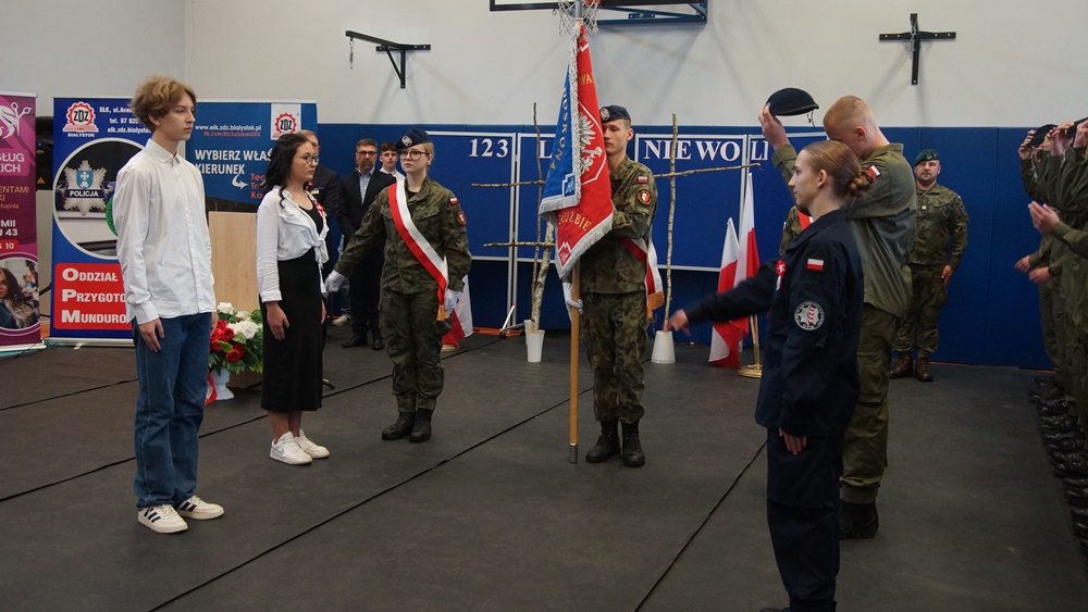 Uroczyste ślubowanie nowych kadetów 13 slubowanie zdz012 1