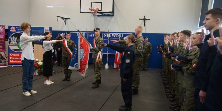 Uroczyste ślubowanie nowych kadetów 1 slubowanie zdz013