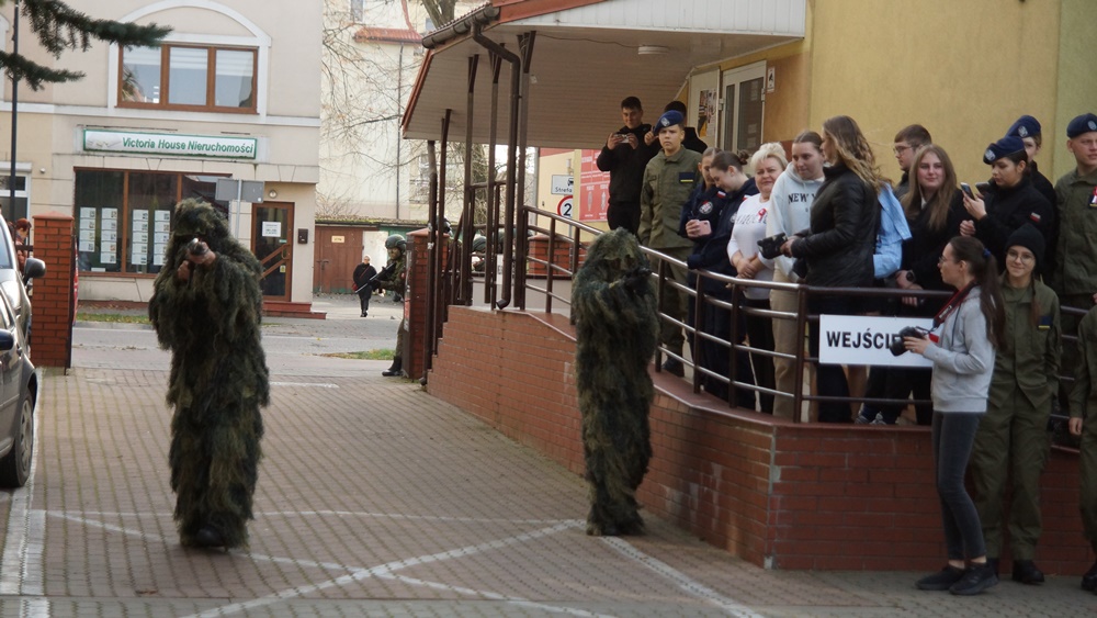Uroczyste ślubowanie nowych kadetów 29 slubowanie zdz030