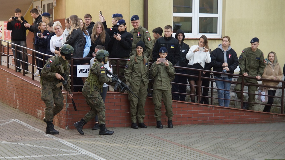Uroczyste ślubowanie nowych kadetów 33 slubowanie zdz034