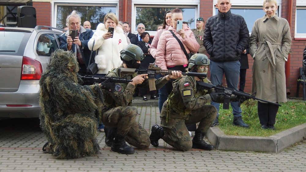 Uroczyste ślubowanie nowych kadetów 37 slubowanie zdz039