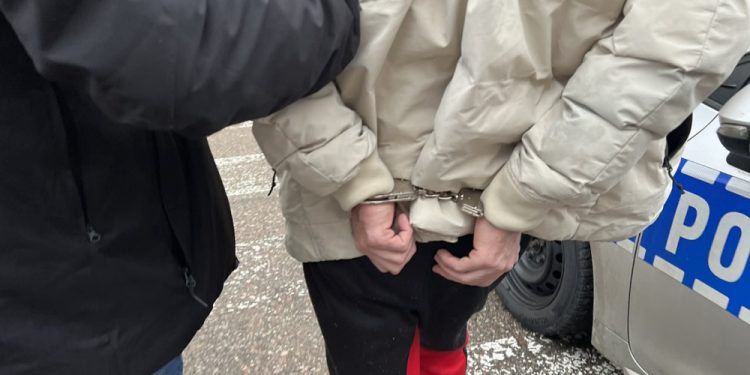 Poszukiwany dwoma listami gończymi 1 KMP Suwałki