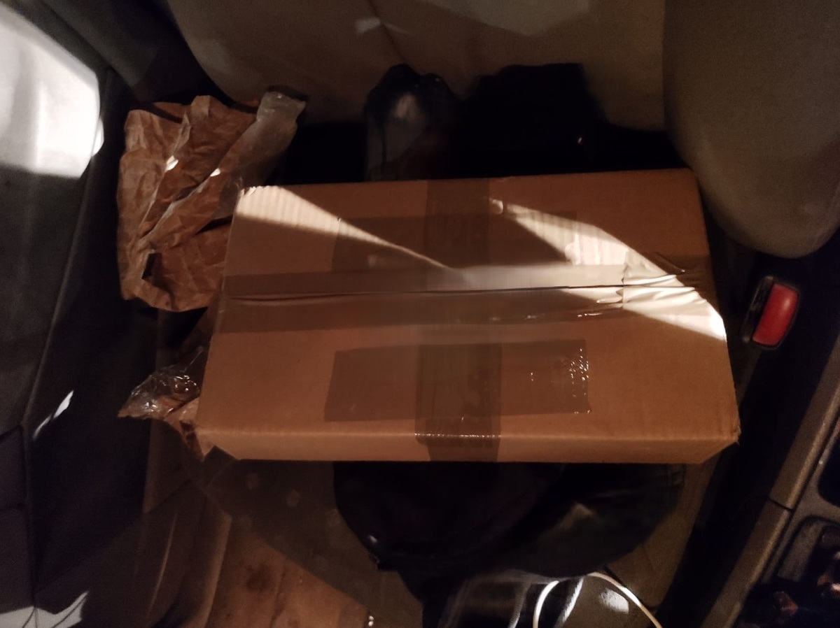 700 gramów substancji psychotropowych w przesyłce 3 126 282666