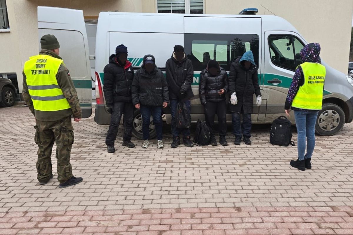 Nielegalni migranci w rękach służb 4 15 336764