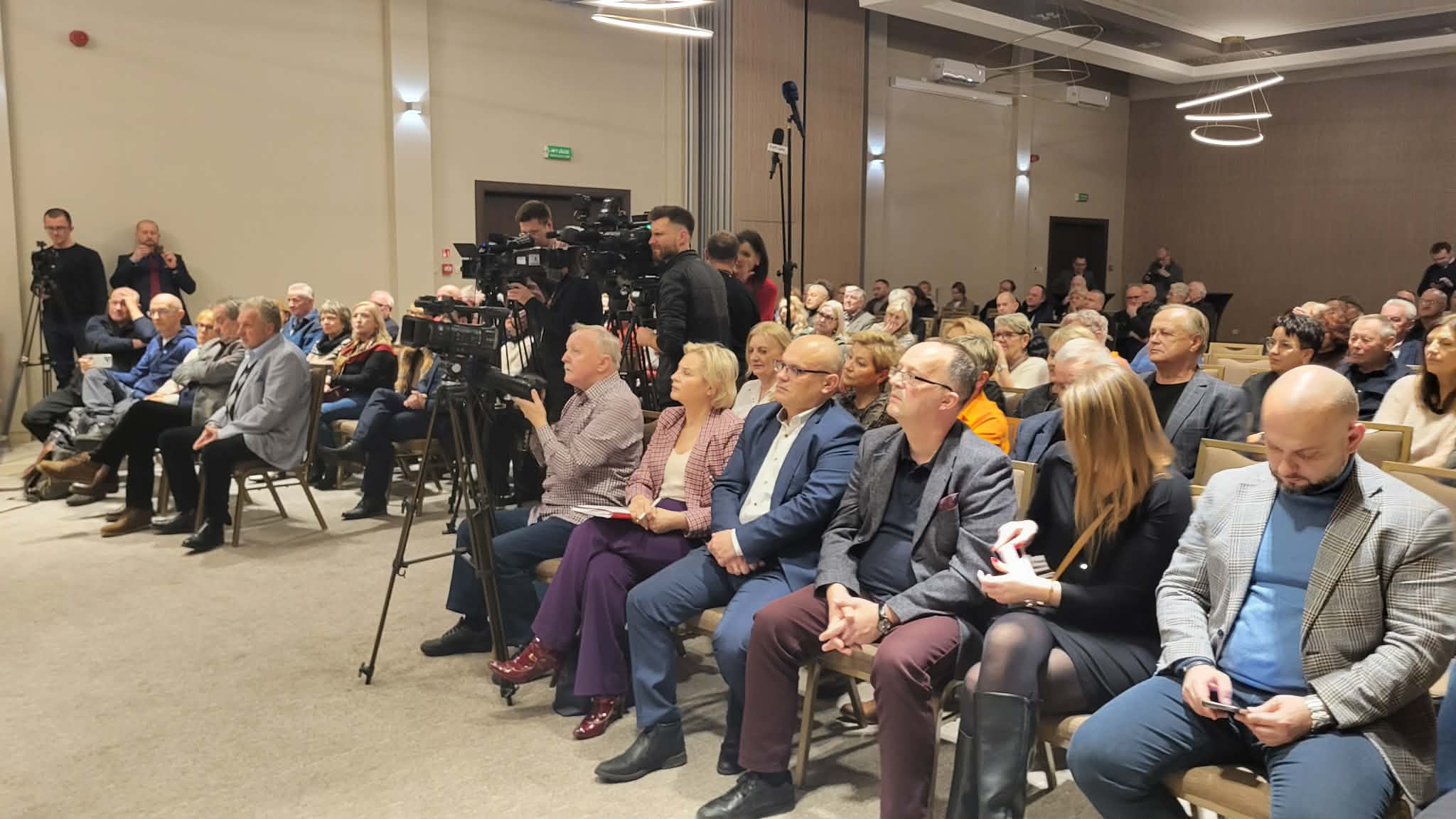 Ponad 120 osob na spotkaniu z ministrem 4 4 1