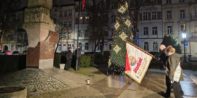 Miejskie obchody 44. rocznicy wprowadzenia stanu wojennego 1 44. rocznica wprowadzenia w Polsce stanu wojennego