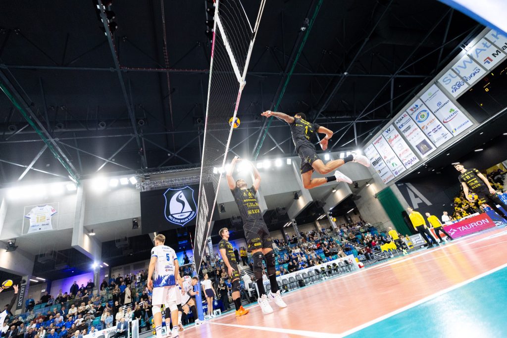 Ślepsk Malow Suwałki – Bogdanka LUK Lublin 0:3 1 592637716 1450760517056199 3454982979692586553 n