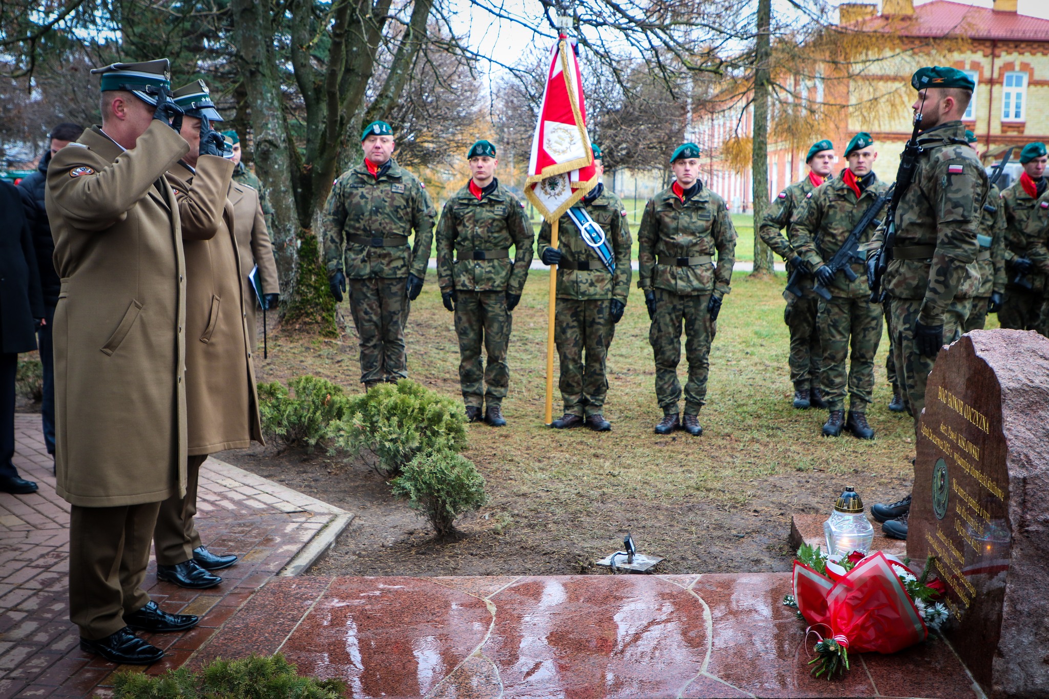 Przysięga żołnierzy 14. Pułku Przeciwpancernego w Suwałkach 5 597386222 1367412435173987 5206905477201613066 n