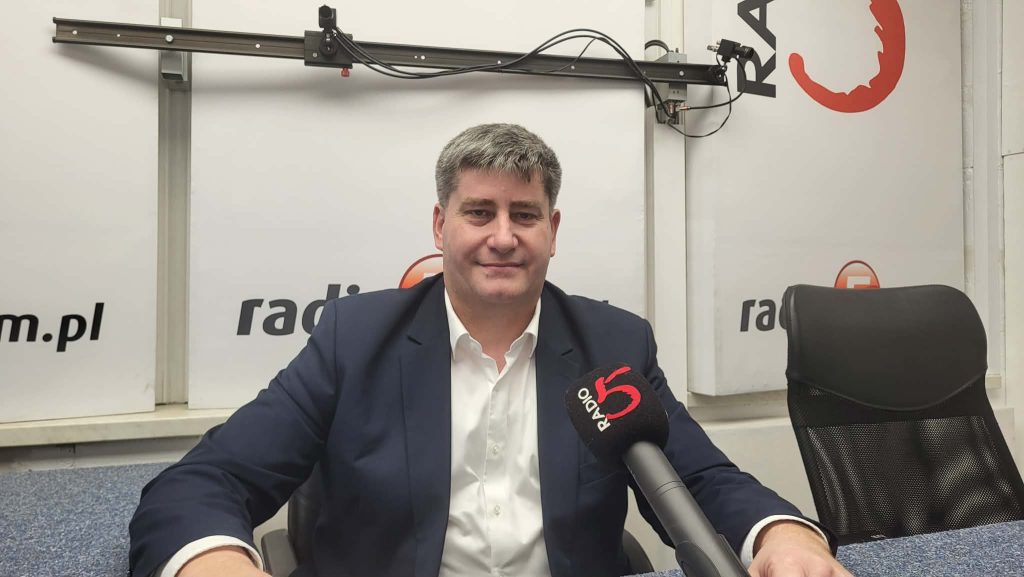 7d04e016 6feb 4258 93e5 074d4d010e66