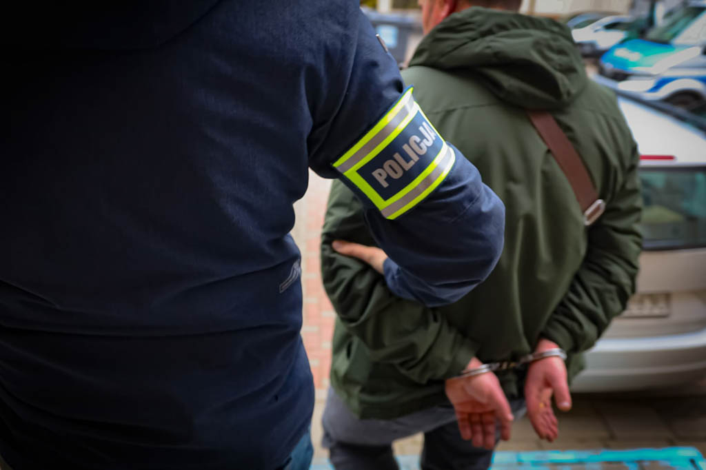 Zatrzymany za nielegalną sprzedaż leków 4 999f7b5e 8a8e 46cb b360 e96e03af2449