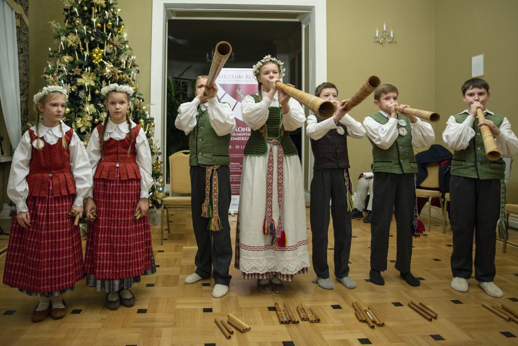 Uczniowie z Puńska z nagrodami 1 D750482