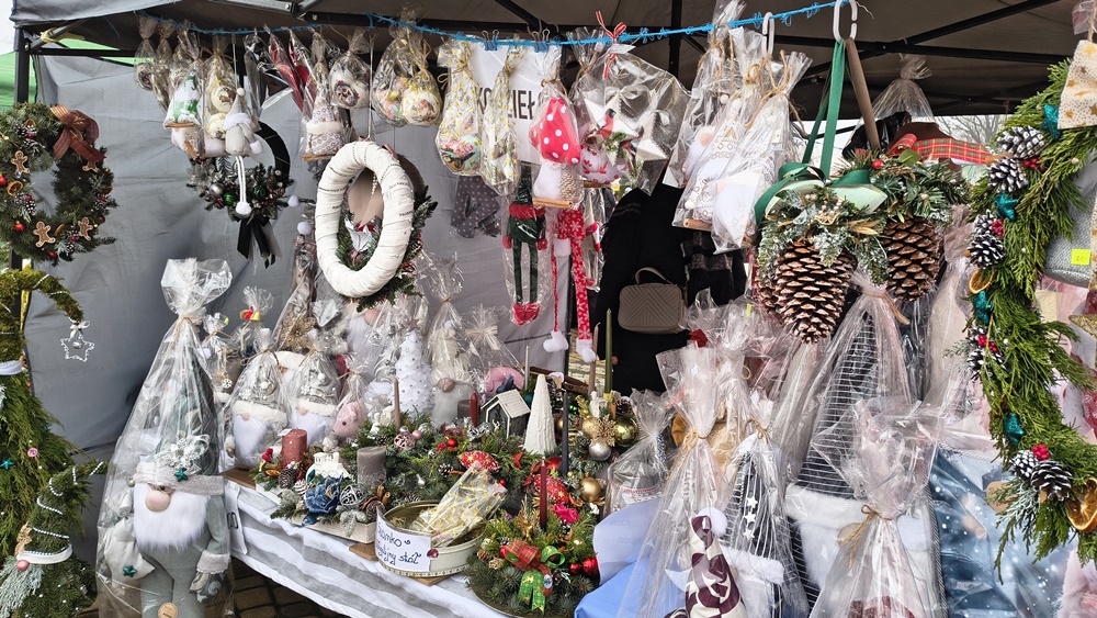 Święta tuż tuż. W Ełku trwa Jarmark Bożonarodzeniowy 29 Jarmark Bozonarodzeniowy Elk 2025 12