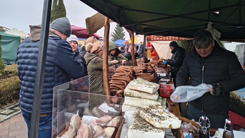 Święta tuż tuż. W Ełku trwa Jarmark Bożonarodzeniowy 31 Jarmark Bozonarodzeniowy Elk 2025 22