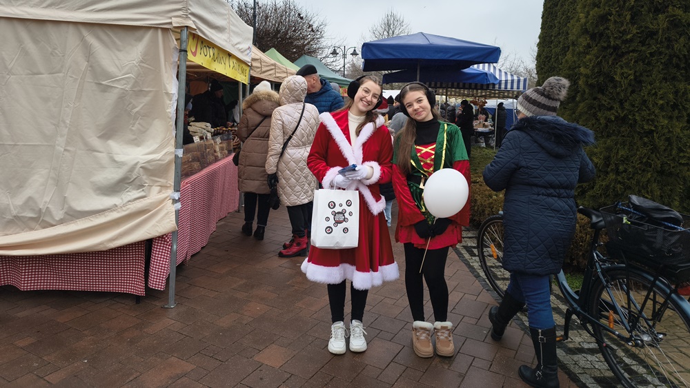 Święta tuż tuż. W Ełku trwa Jarmark Bożonarodzeniowy 22 Jarmark Bozonarodzeniowy Elk 2025 23