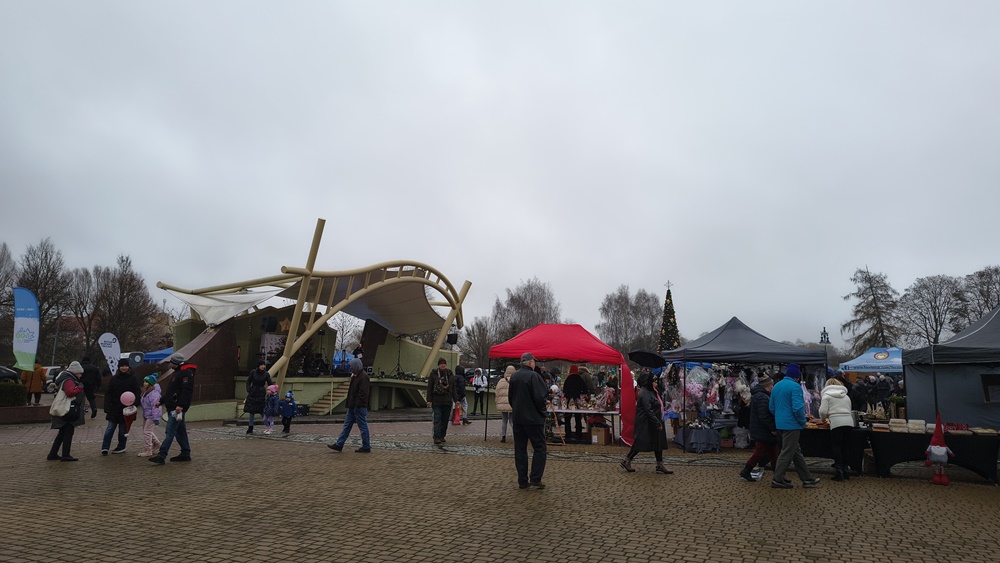 Święta tuż tuż. W Ełku trwa Jarmark Bożonarodzeniowy 30 Jarmark Bozonarodzeniowy Elk 2025 29