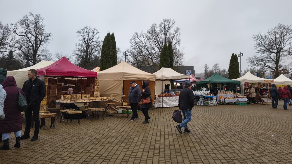 Święta tuż tuż. W Ełku trwa Jarmark Bożonarodzeniowy 14 Jarmark Bozonarodzeniowy Elk 2025 30