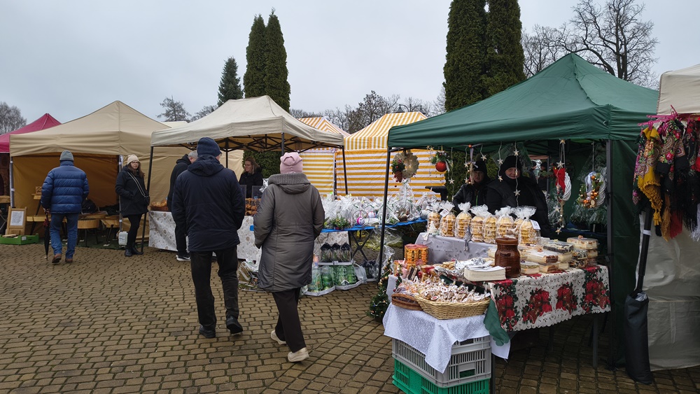 Święta tuż tuż. W Ełku trwa Jarmark Bożonarodzeniowy 9 Jarmark Bozonarodzeniowy Elk 2025 7