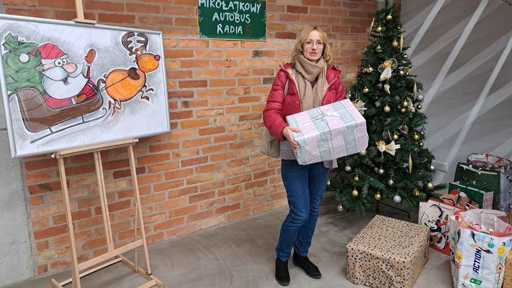 Ruszył Mikołajkowy Autobus Radia 5 6 Mebnar