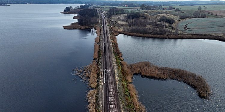 Będzie opóźnienie w oddaniu do użytku trasy kolejowej Giżycko-Korsze 1 zdj. PLK S.A.