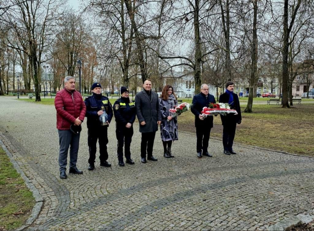 44. rocznica wprowadzenia stanu wojennego 1 Screenshot 20251213 100812 Samsung Internet