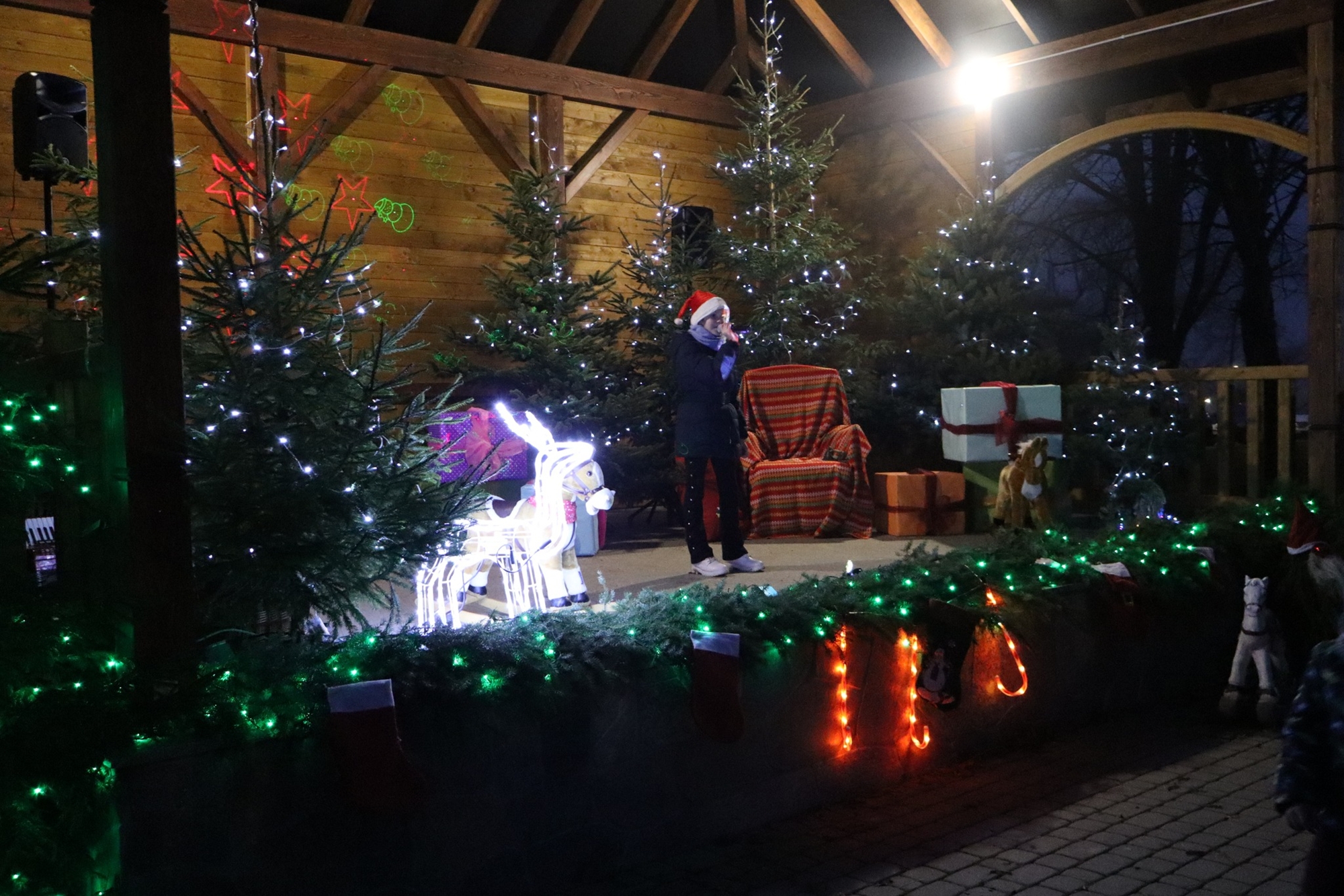 Rozświetlone Wiżajny 25 Swietlica Gminna w Wizajnach 028 1