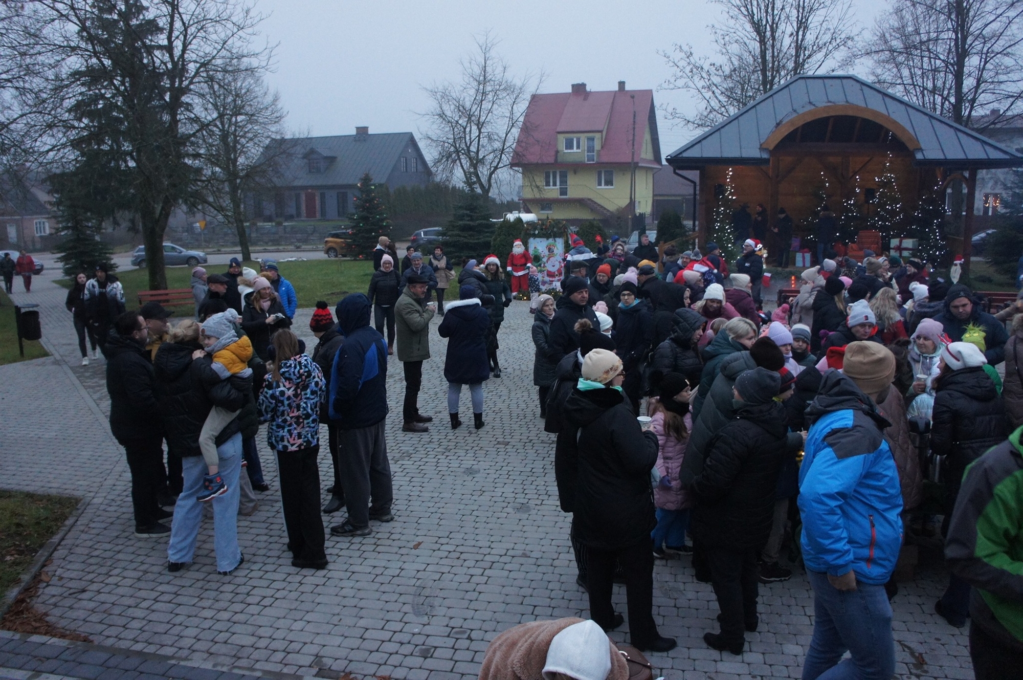 Rozświetlone Wiżajny 36 Swietlica Gminna w Wizajnach 041 1