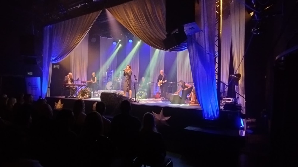 Pełna sala na premierze koncertu świątecznego 5 c4