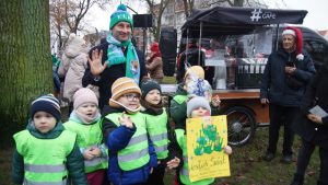 Choinka w parku już ozdobiona! 14 choinko020