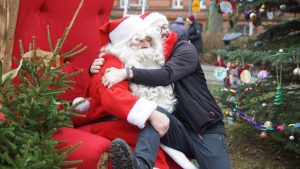 Choinka w parku już ozdobiona! 50 choinko056