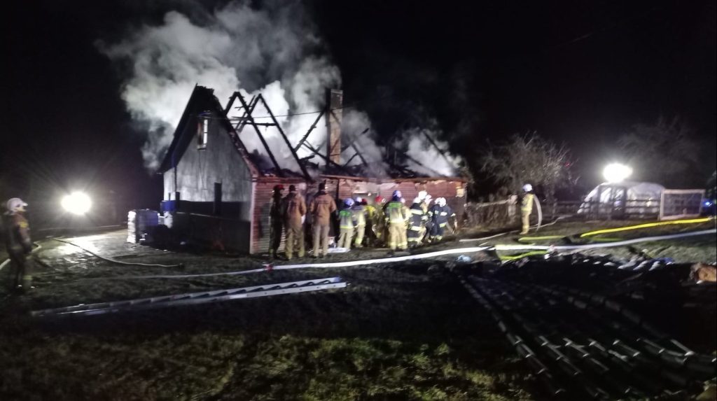 f7e432661e1aa43b3e8040617d945a2b