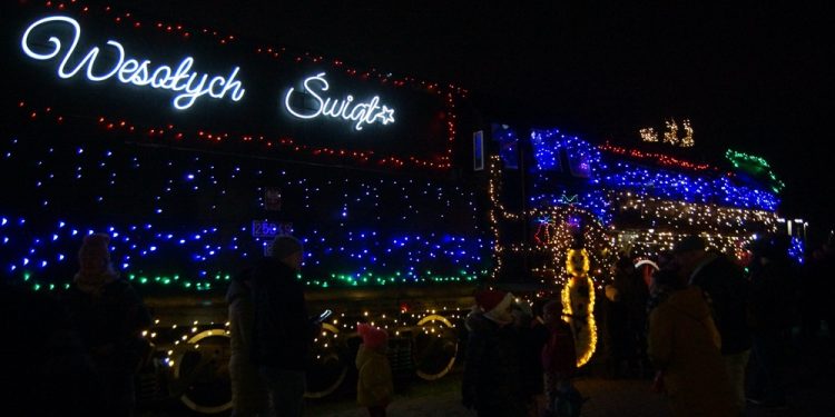 Tłumy na Mikołajkach z MHE 1 frozen 1