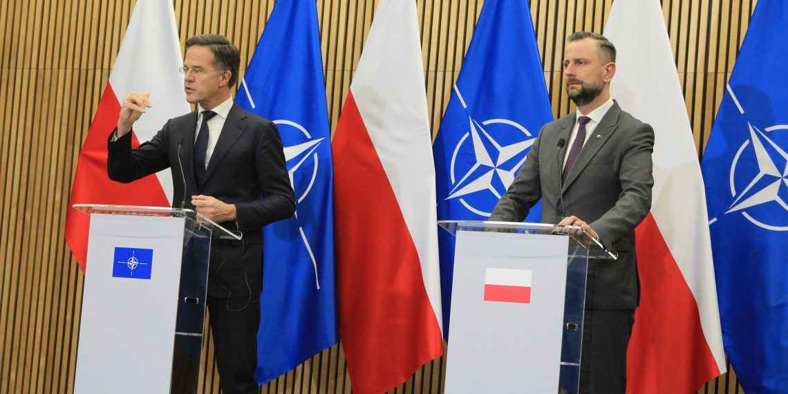 (Z lewej) Sekretarz generalny NATO Mark Rutte i wicepremier Władysław Kosiniak-Kamysz