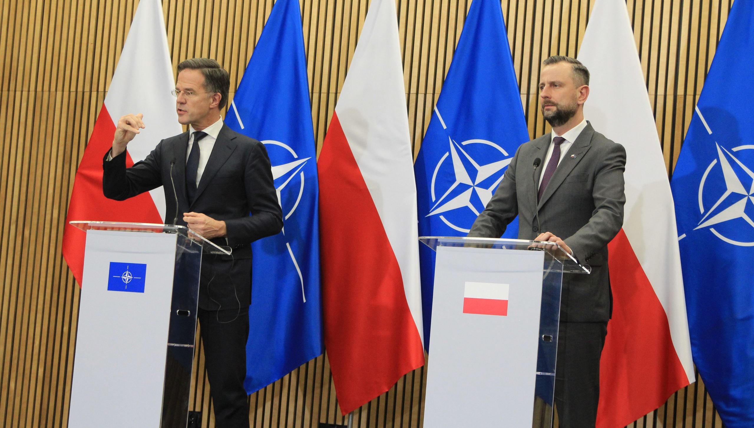 Sekretarz generalny NATO odwiedził żołnierzy w Bemowie Piskim 6 gl scaled