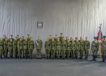 31 nowych strażników granicznych wypowiedziało słowa roty 3 zdj. W-MOSG
