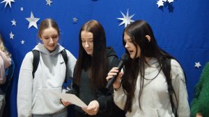 Szkolny jarmark w szczytnym celu 9 jarmarkszkolny 13